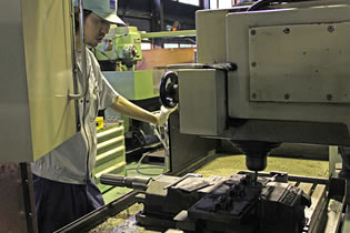 短納期試作フライス作業