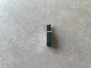 機械刃物や工業用刃物のオーダーメイドはクオンカット。切れ味・耐久性に優れる薄刃小型機械刃物を短納期でお届けします。エンビカッターの機械刃物事例