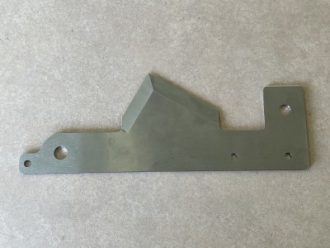 機械刃物や工業用刃物のオーダーメイドは【工業用機械刃物の製作工場】。切れ味・耐久性に優れる薄刃小型機械刃物を短納期でお届けします。ゴムホース用替刃の機械刃物事例